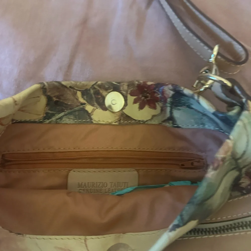MAURIZIO TAIUTI Floral-Print Large Leather Handbag, Italy- price is firm - Picture 4 of 6